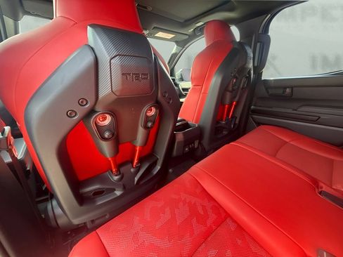 Used 2025 Toyota Tacoma TRD Pro AWD/4WD image 8