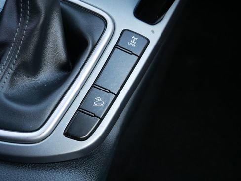 Certified 2024 Kia Seltos LX image 32