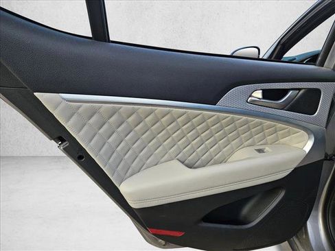 Used 2023 Genesis G70 3.3T w/ Sport Prestige Package image 17