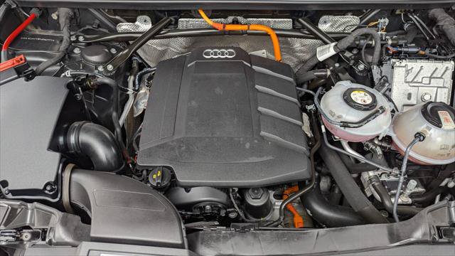 Used 2023 Audi Q5 e Premium Plus w/ Premium Plus Package AWD/4WD image 32