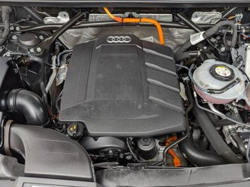 Used 2023 Audi Q5 e Premium Plus w/ Premium Plus Package AWD/4WD image 32