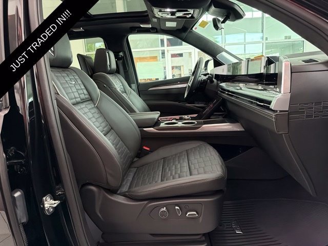 Used 2025 Cadillac Escalade V w/ LPO, ONYX Package AWD/4WD image 22