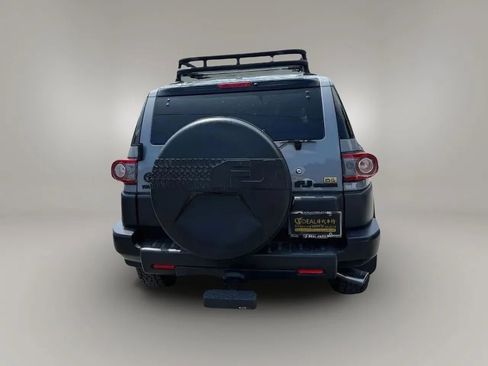 Used 2013 Toyota FJ Cruiser 4WD image 4