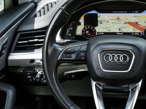 Used 2019 Audi Q7 2.0T Premium Plus w/ Premium Plus Package AWD/4WD image 18