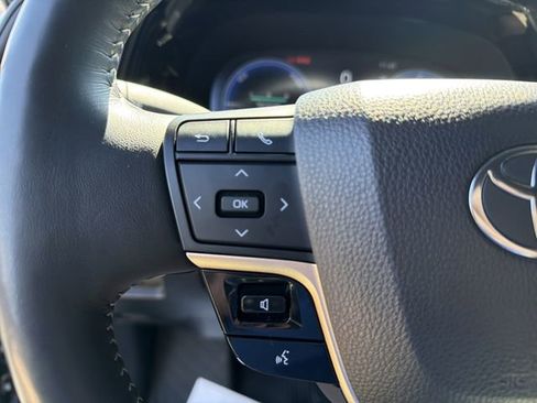 Used 2024 Toyota Crown Platinum image 20