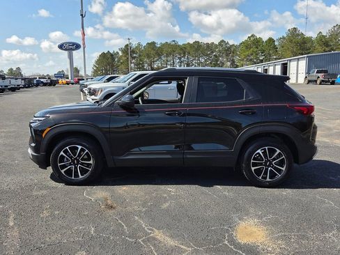 Used 2026 Chevrolet TrailBlazer LT w/ Driver Confidence Package image 4