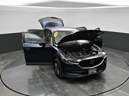 Used 2020 MAZDA CX-5 Touring image 39