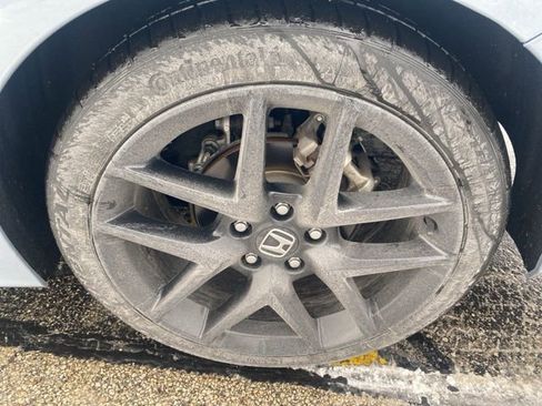 Used 2023 Honda Civic Sport image 6