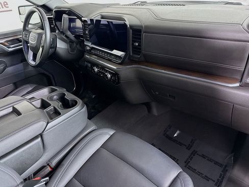 Used 2025 GMC Sierra 1500 SLT image 31