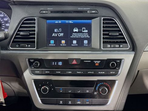 Used 2016 Hyundai Sonata SE w/ Cargo Package image 32