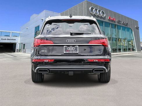 Used 2023 Audi Q5 2.0T Prestige w/ Prestige Package AWD/4WD image 3