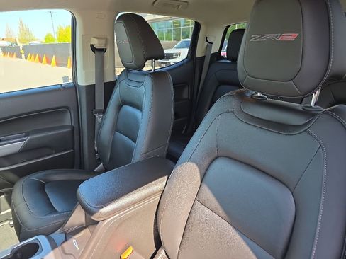 Used 2022 Chevrolet Colorado ZR2 AWD/4WD image 14