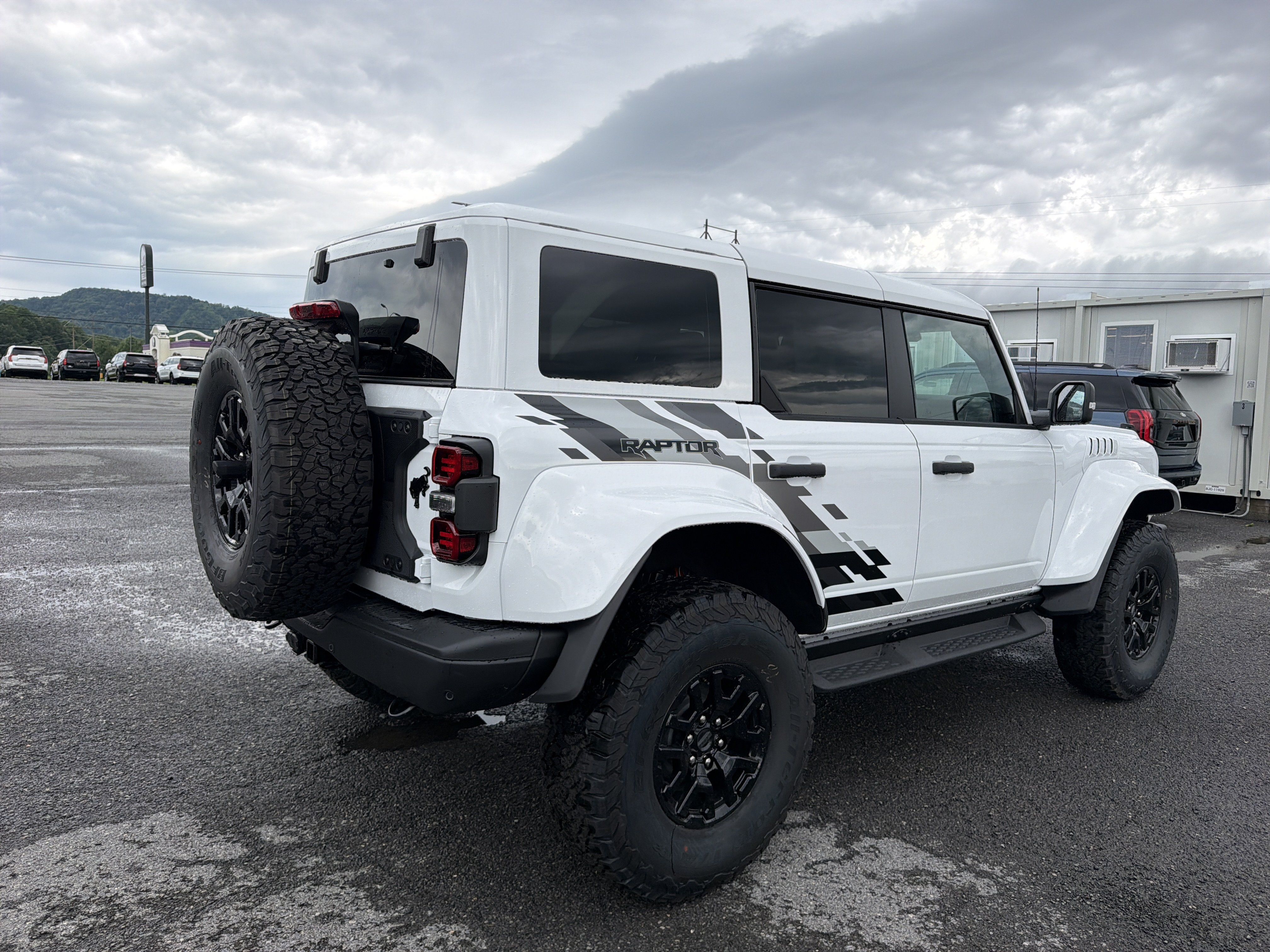 New 2026 Ford Bronco Raptor AWD/4WD image 4