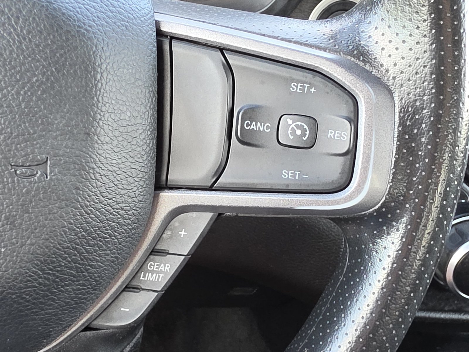 Used 2024 RAM 1500 Tradesman AWD/4WD image 23