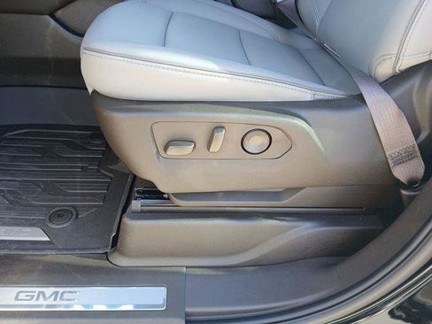 New 2026 GMC Yukon XL Elevation w/ LPO, Floor Liner Package RWD image 12