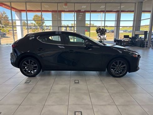 Used 2024 MAZDA MAZDA3 s image 4