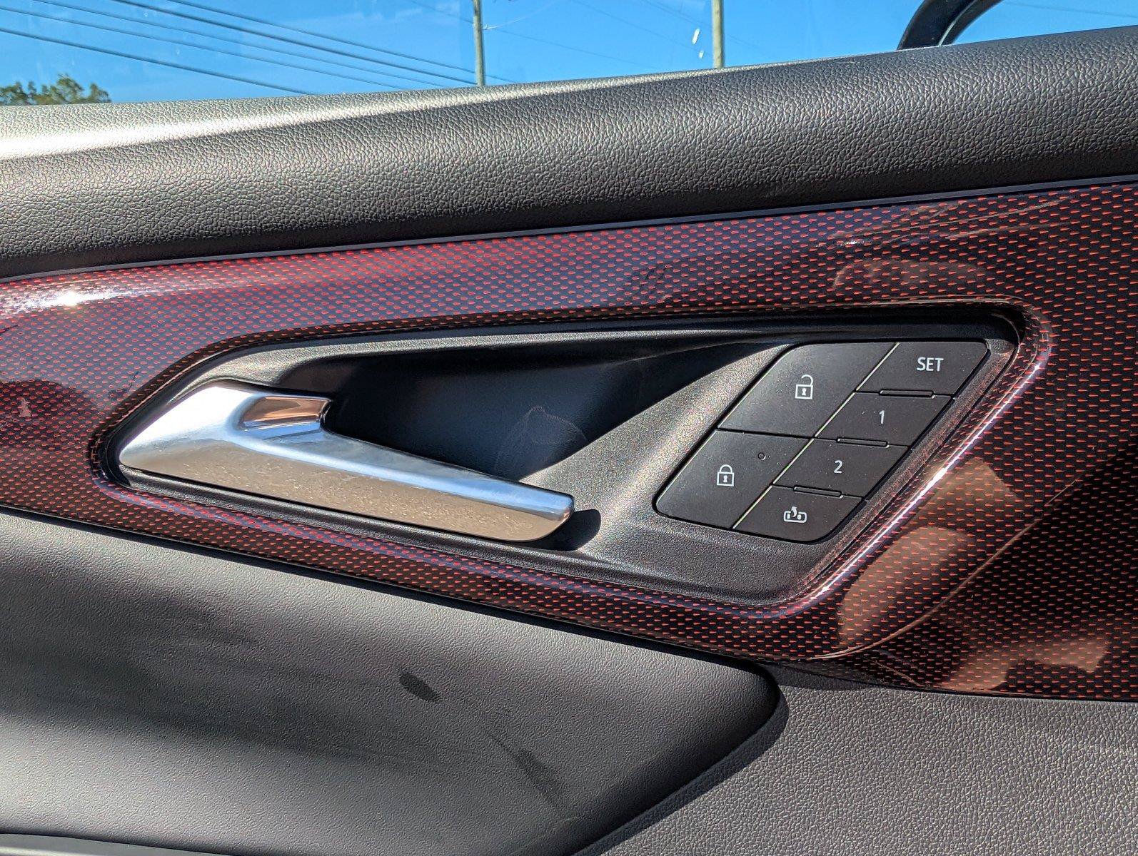 New 2027 Chevrolet Traverse RS FWD image 31