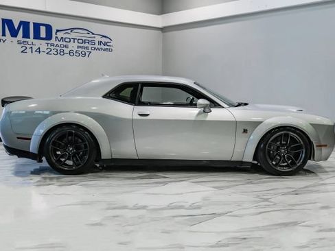 Used 2019 Dodge Challenger R/T Scat Pack RWD image 10