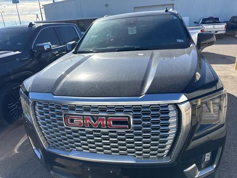 Used 2024 GMC Yukon Denali image 2