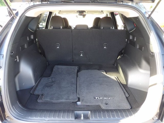 Certified 2022 Hyundai Tucson SEL w/ Cargo Package FWD image 25