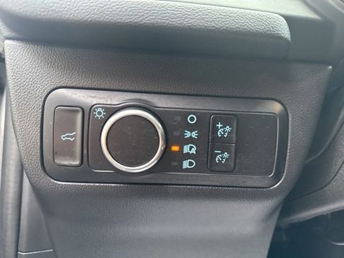 Used 2023 Ford Escape Active w/ Cold Weather Package image 17