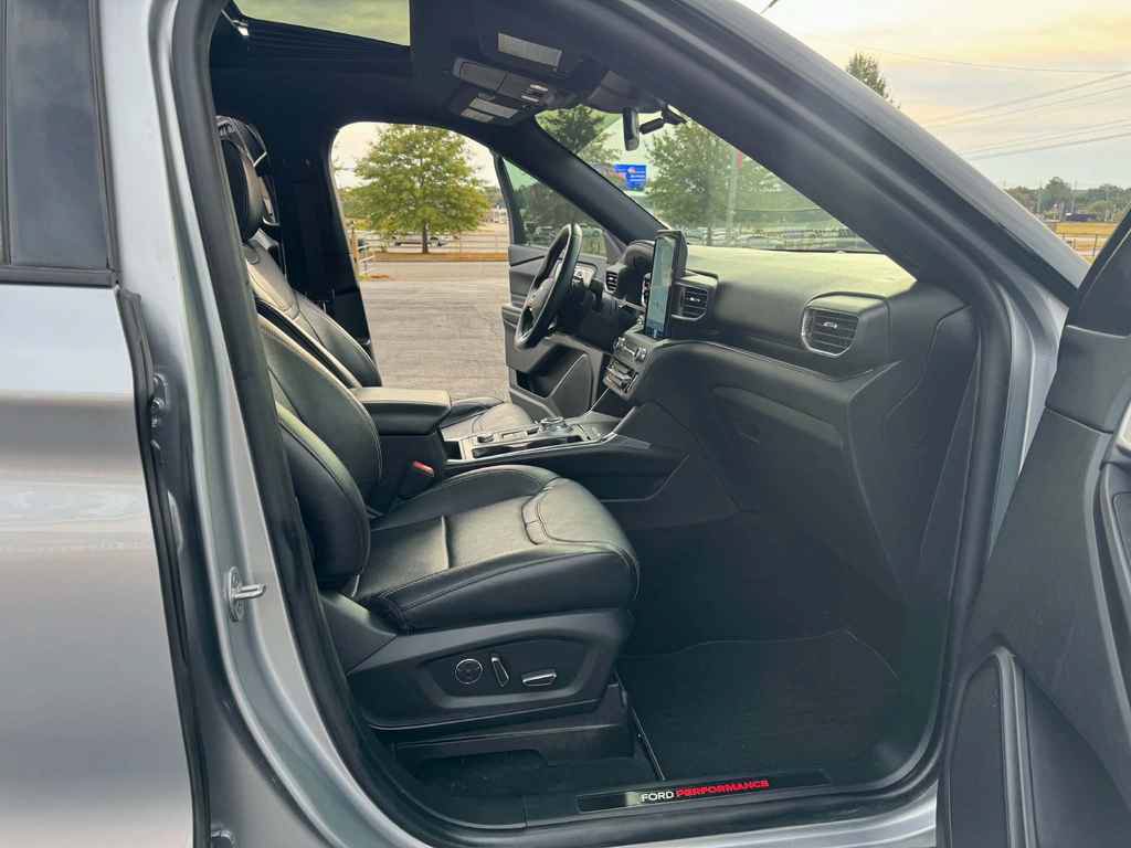Used 2020 Ford Explorer ST w/ ST Street Pack AWD/4WD image 13