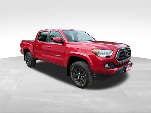 Used 2021 Toyota Tacoma SR5 AWD/4WD image 1