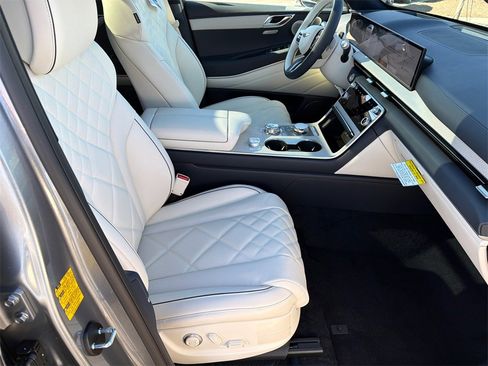 New 2026 Genesis GV80 3.5T Prestige image 13