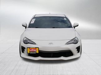 Used 2017 Toyota 86 RWD video 2