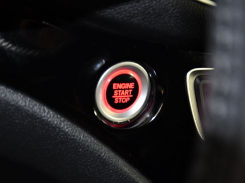Used 2020 Honda Pilot Touring image 24