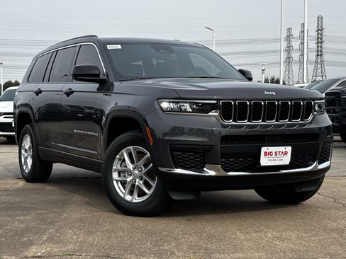 New 2025 Jeep Grand Cherokee L Laredo image 2