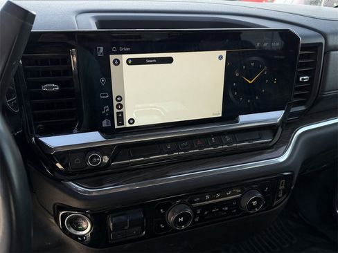 Used 2024 Chevrolet Silverado 2500 LT image 19