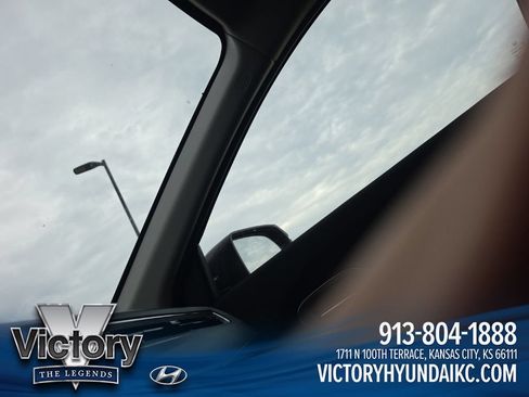 Used 2021 Honda HR-V EX image 9