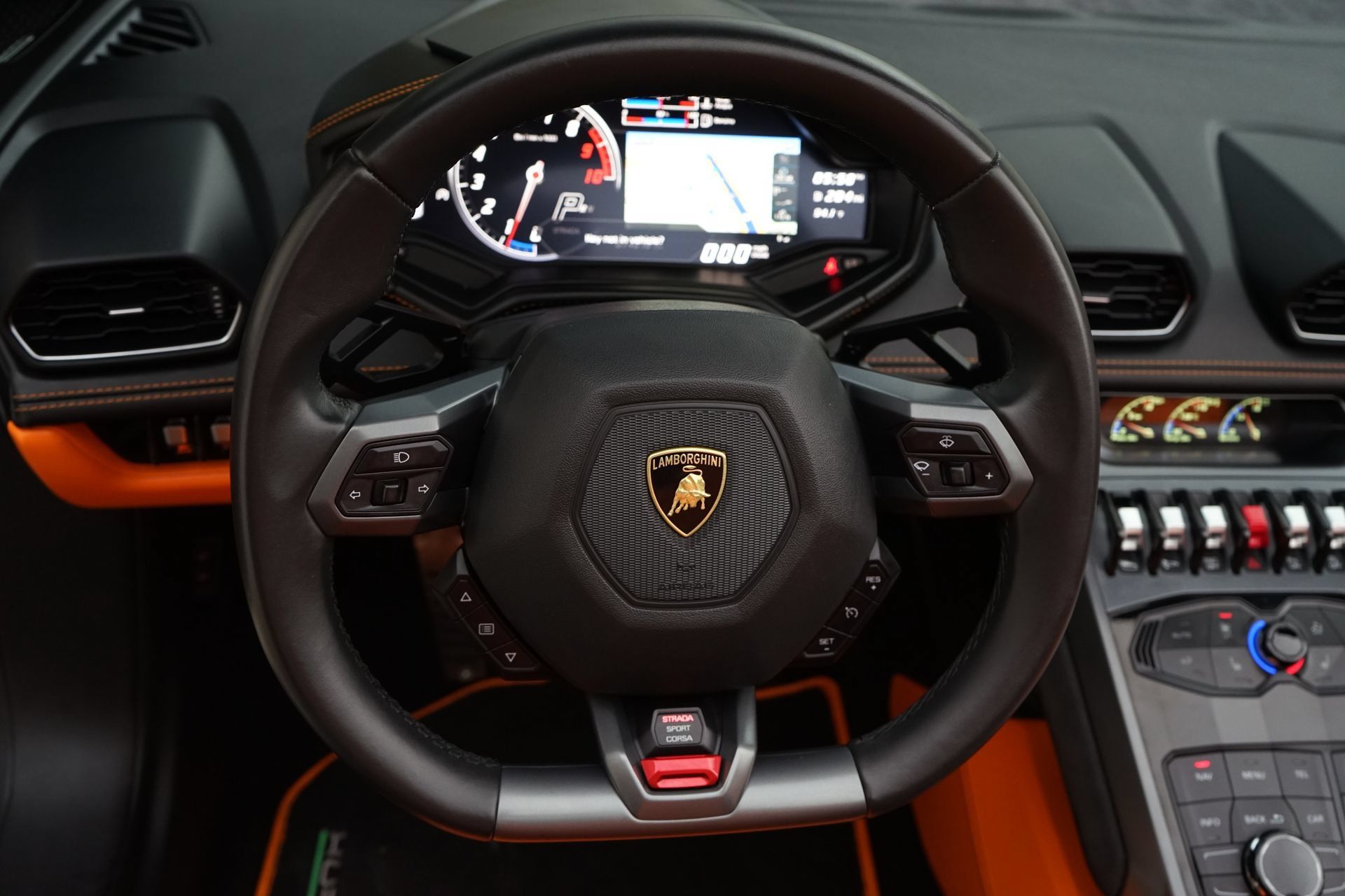 Used 2019 Lamborghini Huracan LP 580-2 RWD image 15