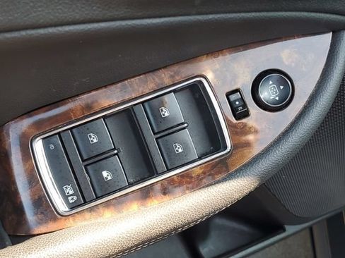 Used 2014 Chevrolet Impala LTZ FWD image 15