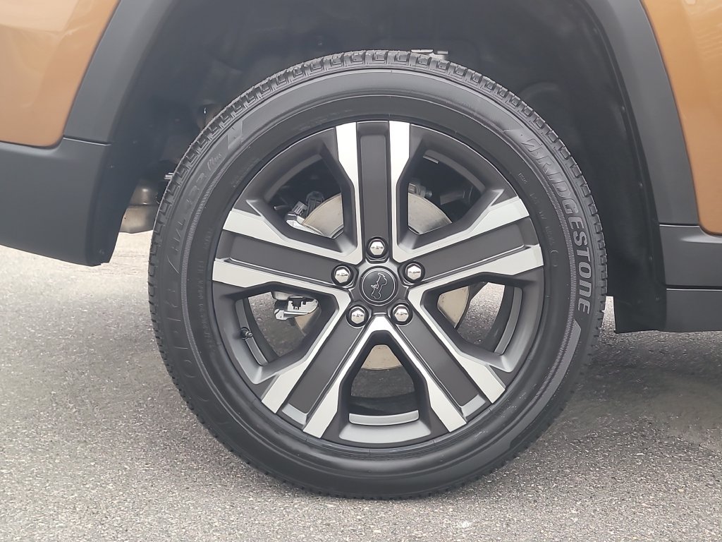 New 2027 Jeep Grand Cherokee Limited AWD/4WD image 6