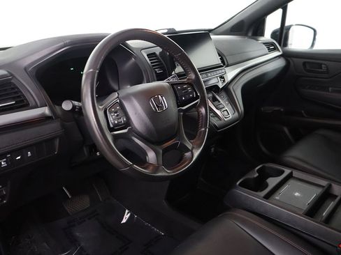 Used 2025 Honda Odyssey Sport-L image 28