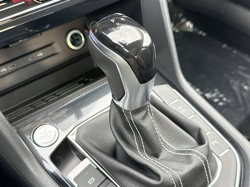 New 2026 Volkswagen Taos SE image 29