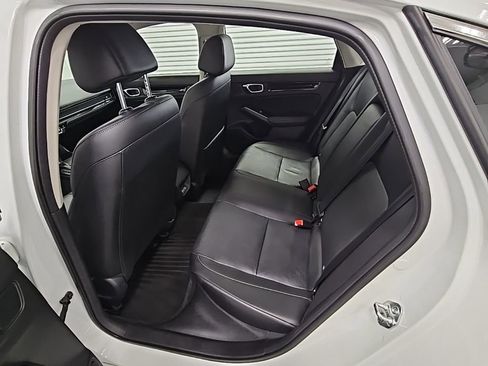 Used 2024 Honda Civic Touring image 32