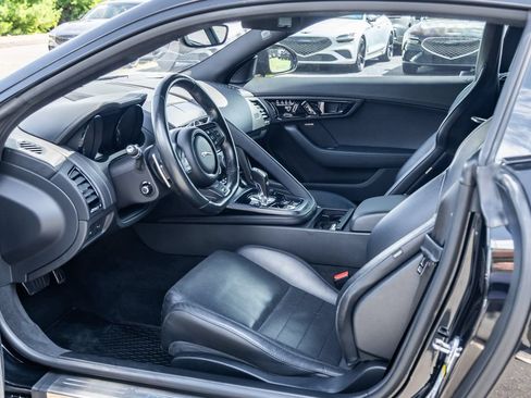 Used 2018 Jaguar F-TYPE R AWD/4WD image 21