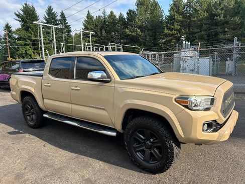 Used 2016 Toyota Tacoma Limited w/ Towing Package AWD/4WD image 3