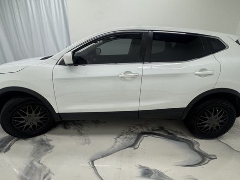 Used 2019 Nissan Rogue Sport S AWD/4WD image 5