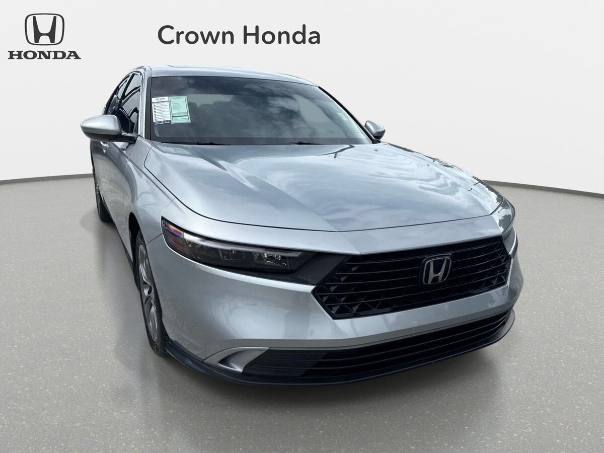 Used 2023 Honda Accord EX image 7