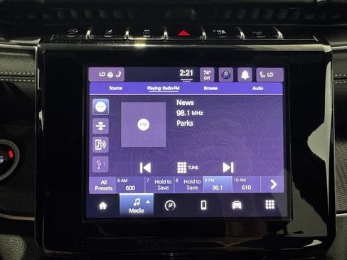Used 2025 Jeep Grand Cherokee Altitude AWD/4WD image 14