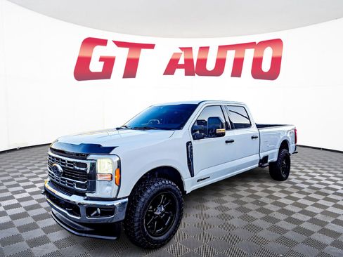 Used 2023 Ford F350 XLT w/ FX4 Off-Road Package image 3