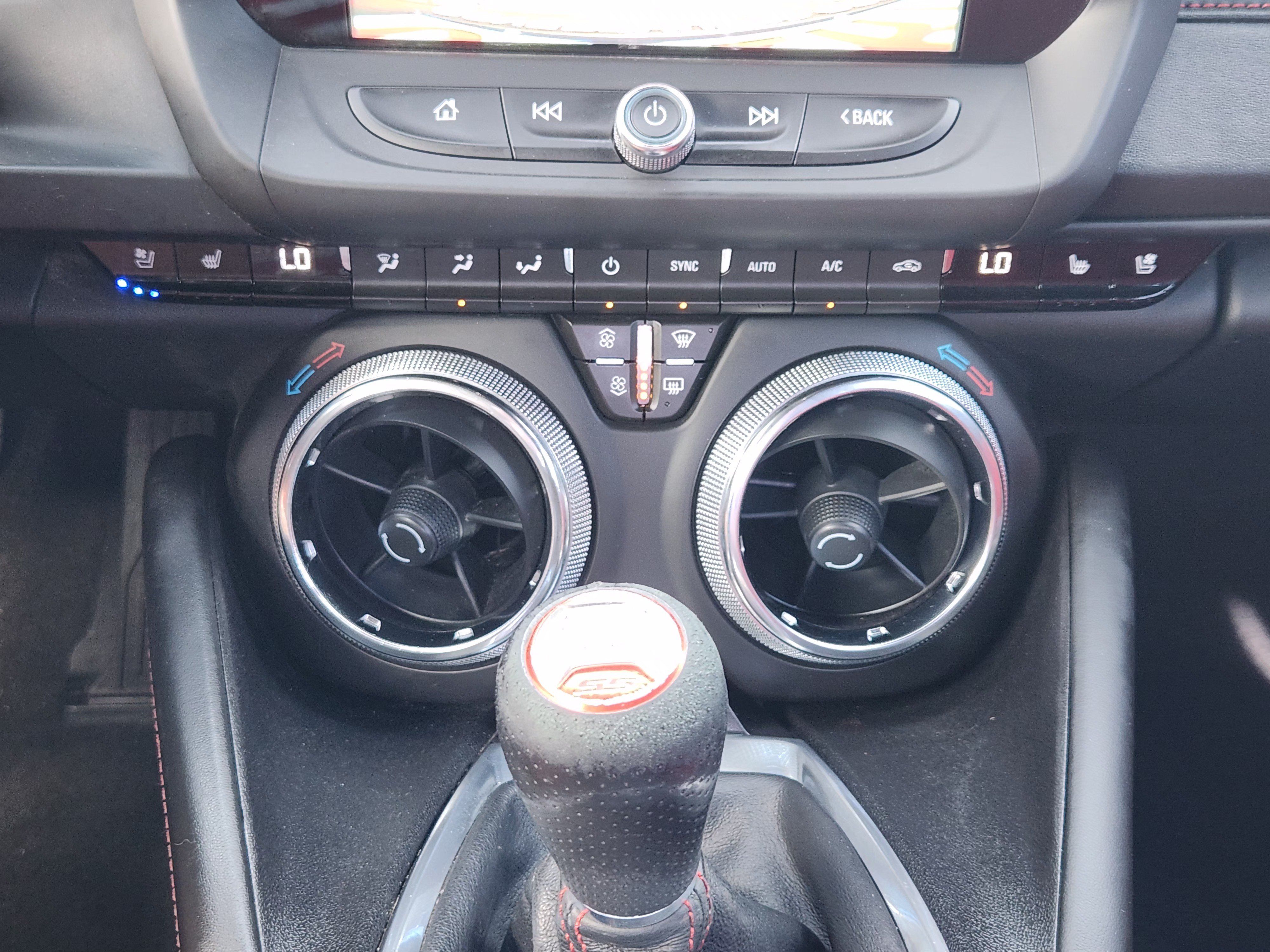 Used 2016 Chevrolet Camaro SS RWD image 19