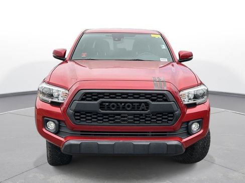 Certified 2021 Toyota Tacoma TRD Off-Road image 3