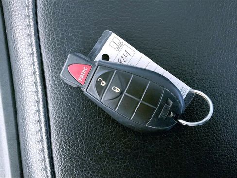 Used 2016 RAM 2500 Laramie image 23