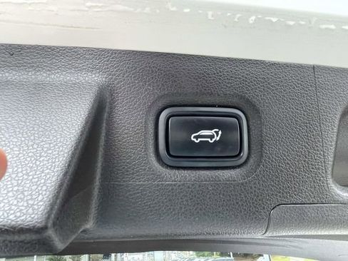 Used 2020 Hyundai Santa Fe Limited FWD image 8