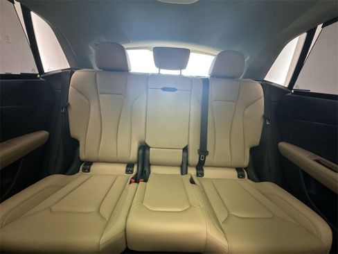 New 2025 Audi Q8 Premium Plus image 23
